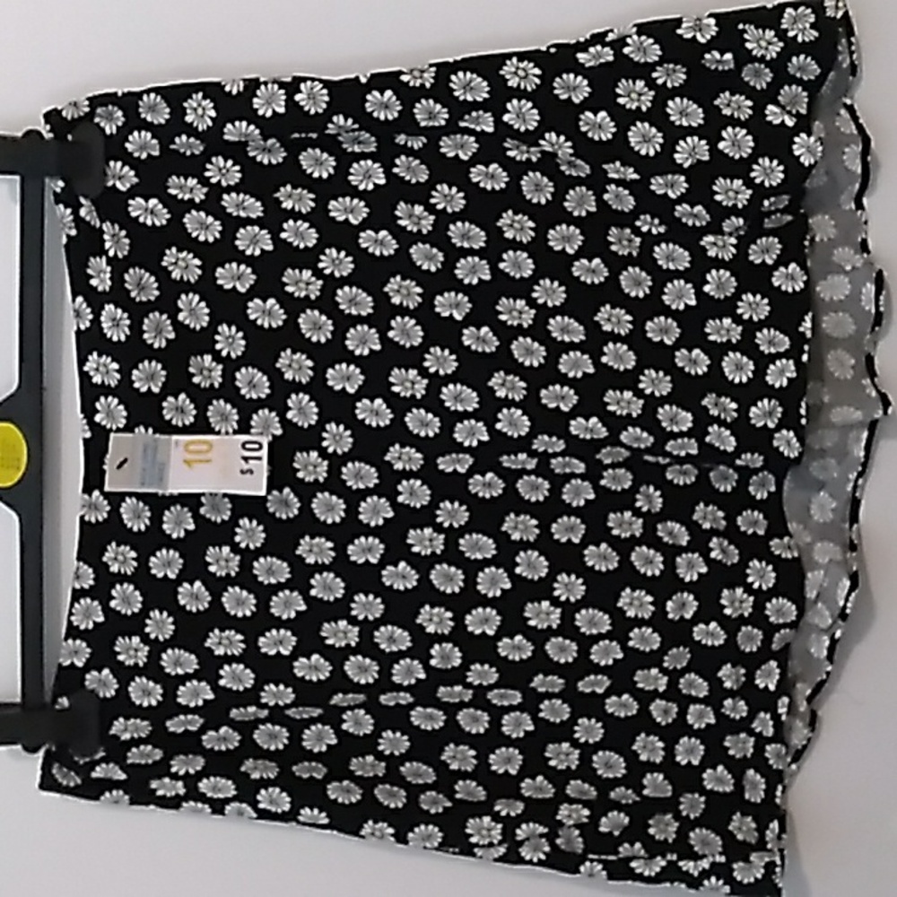 NWT Primark black skirt with white flowers